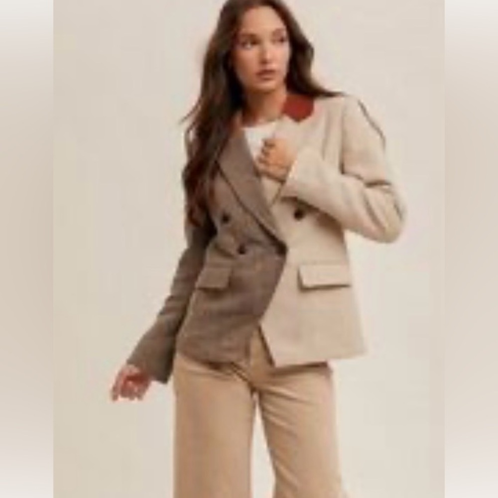 Hem and Thread NWT size medium blazer .